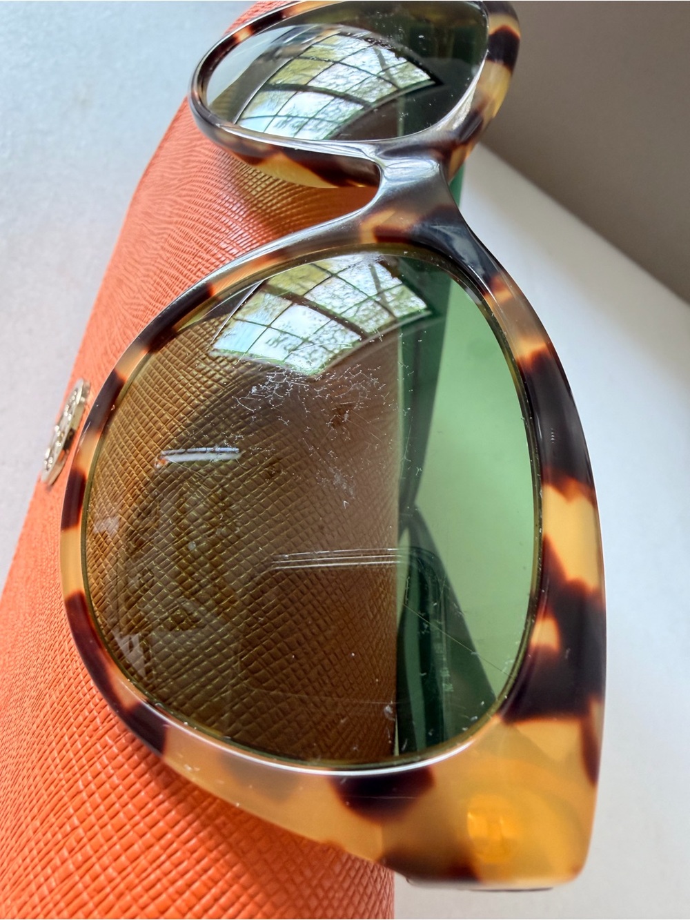 Tory Burch Tortoiseshell Sunglasses with Green Lenses and Orange Case - Picture 5 of 9